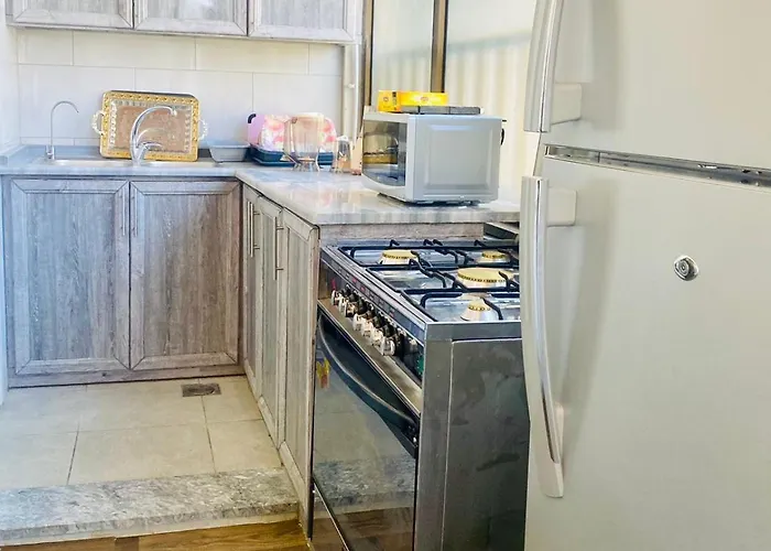 2Bedroom Apartment Gardens Street